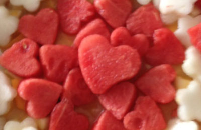 corazones de sandía y flores de melón